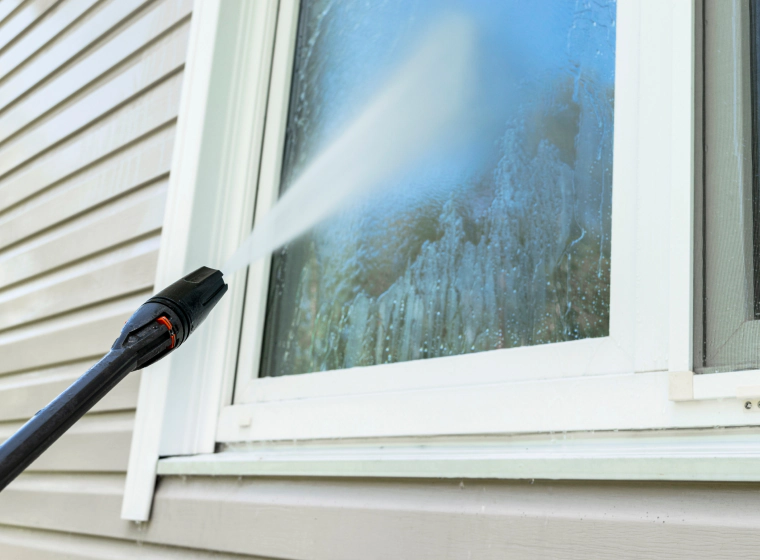 window cleaning by pressure washing