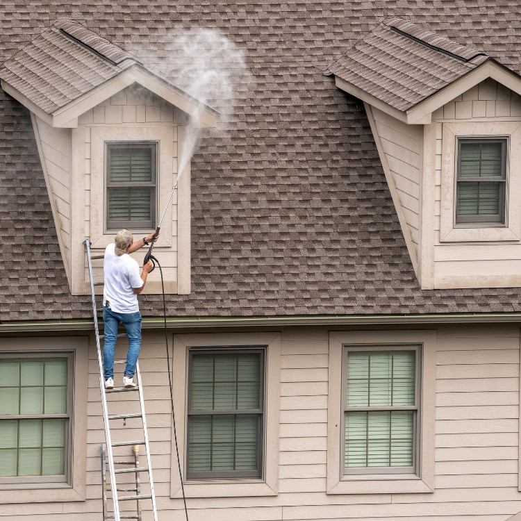 Pressure washing services in Los Angeles, CA